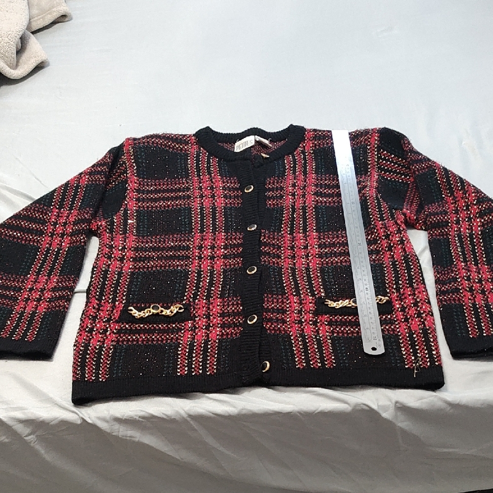 Chic Black and Red Plaid Women's Cardigan